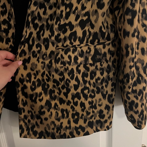 Halogen Single Button Blazer in Taupe Animal Print Cheetah - Picture 12 of 14